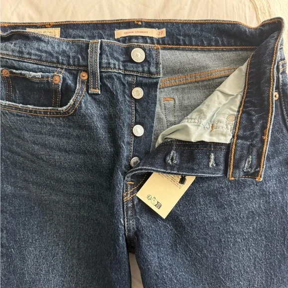 Levi's Wedgie Straight Fit Women's Jeans - Picture 5 of 5